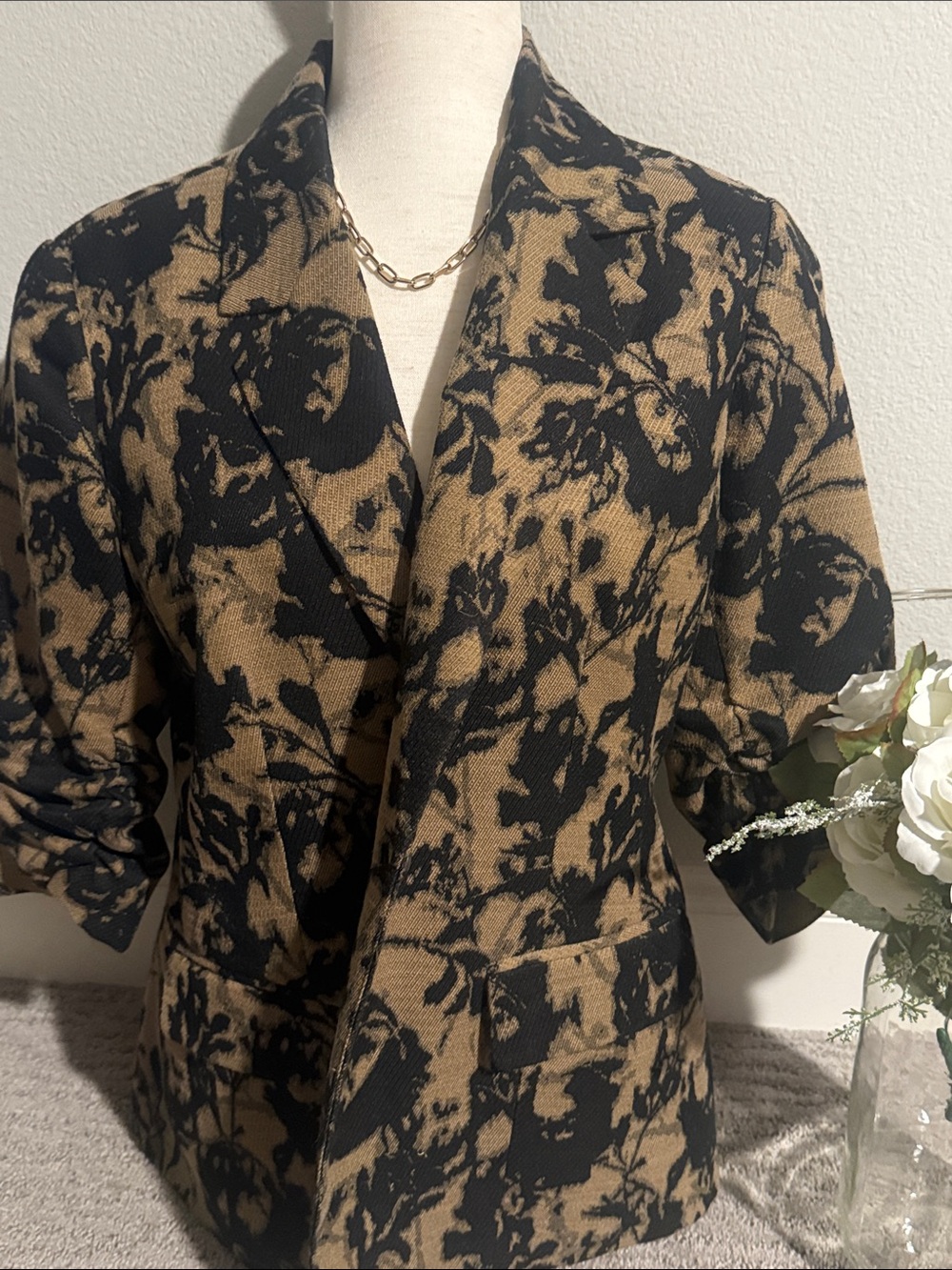 Coldwater Creek Black & Tan Floral-Print Blazer